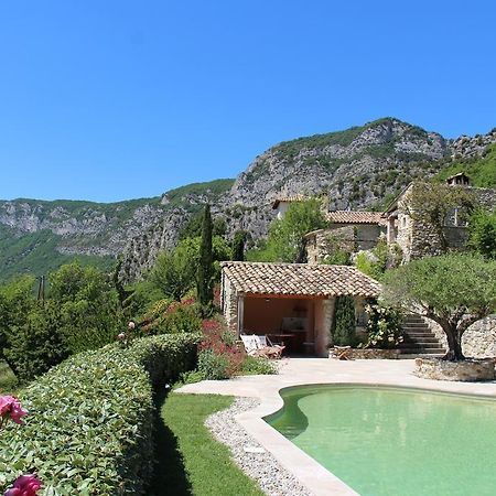 Domaine Du Roc Hotel Saou Bagian luar foto